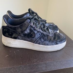Nike Air Force 1 Sneakers